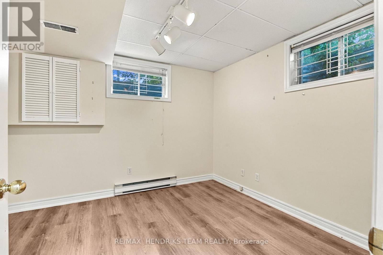 40 EMMETT STREET - 33