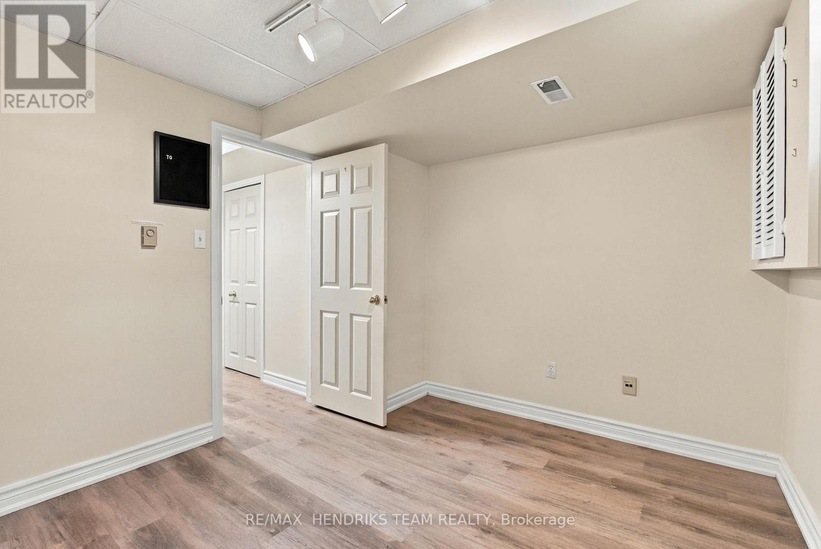 40 EMMETT STREET - 34