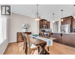 5pc Bathroom - 21 Mount Rae Heights, Okotoks, AB T1S0M6 Photo 6