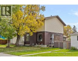 6419B 33 Avenue NW - photo 1