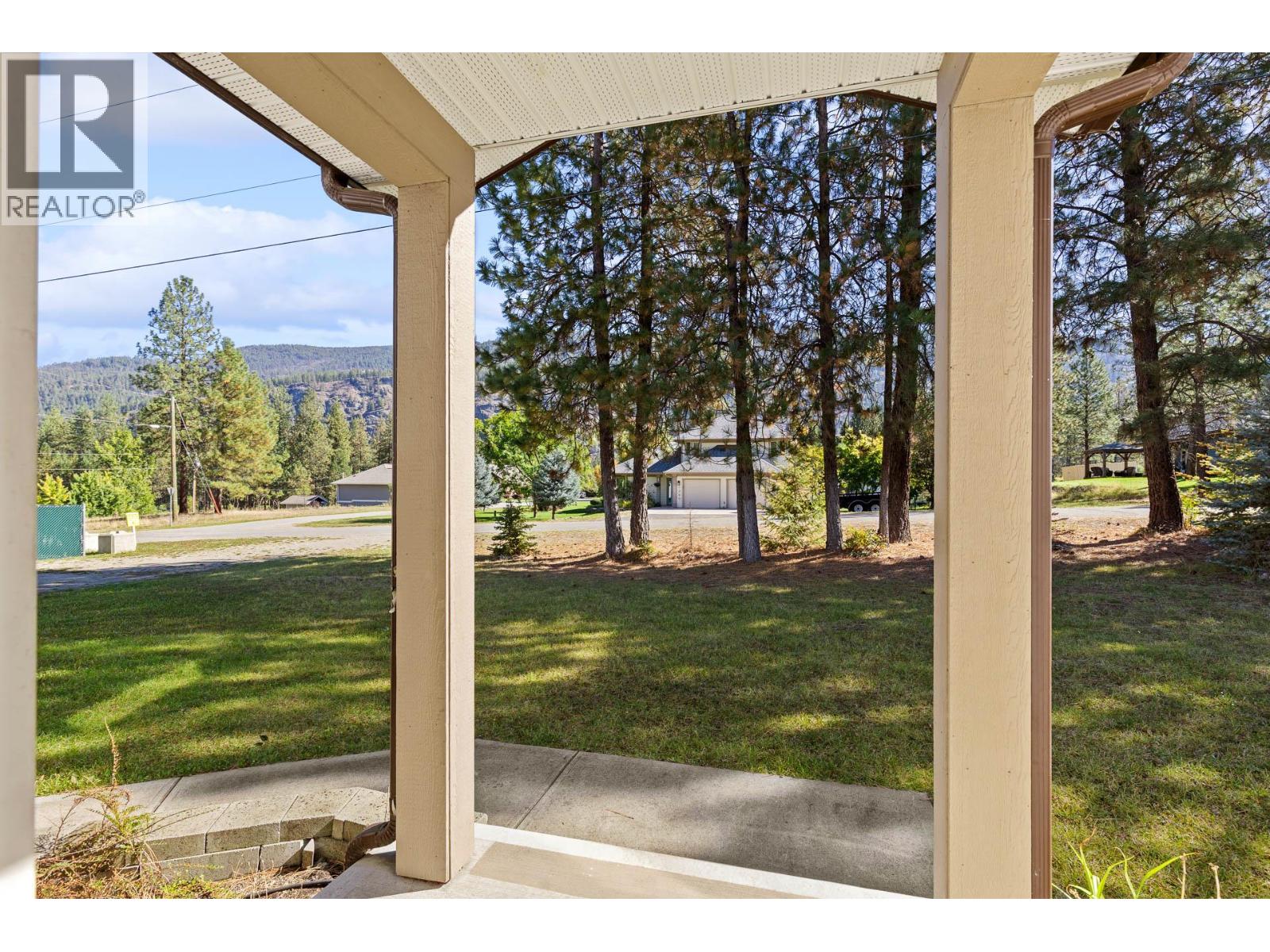 1261 Main Street - 15