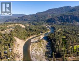 1261 Main Street, Christina Lake, BC V0H1E0 Photo 77