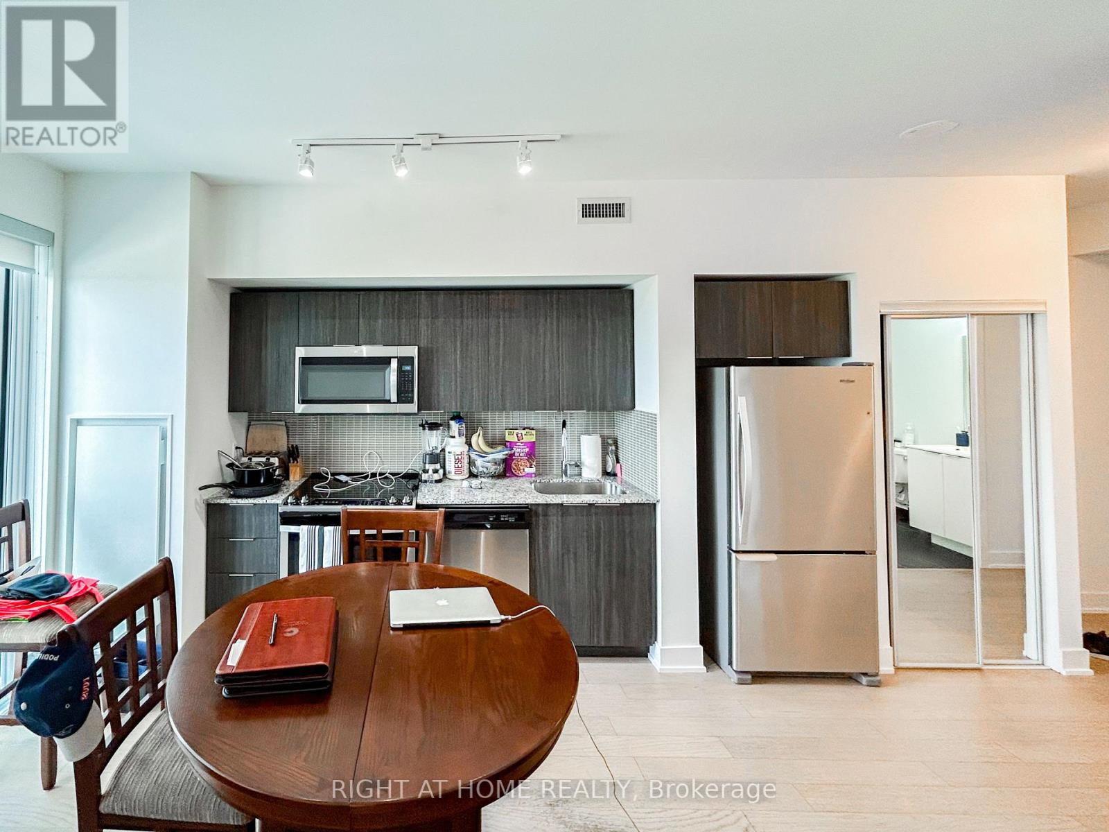 3313 - 30 SHORE BREEZE DRIVE, Toronto (Mimico) — photo 8
