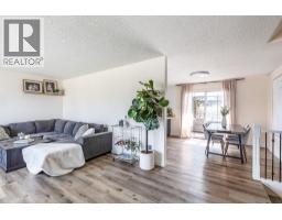 Primary Bedroom - 37 Sunflower Court Se, Medicine Hat, AB T1B2H6 Photo 8