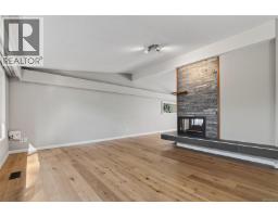 Primary Bedroom - 6213 Lakes Rd, Duncan, BC V9L4J8 Photo 10