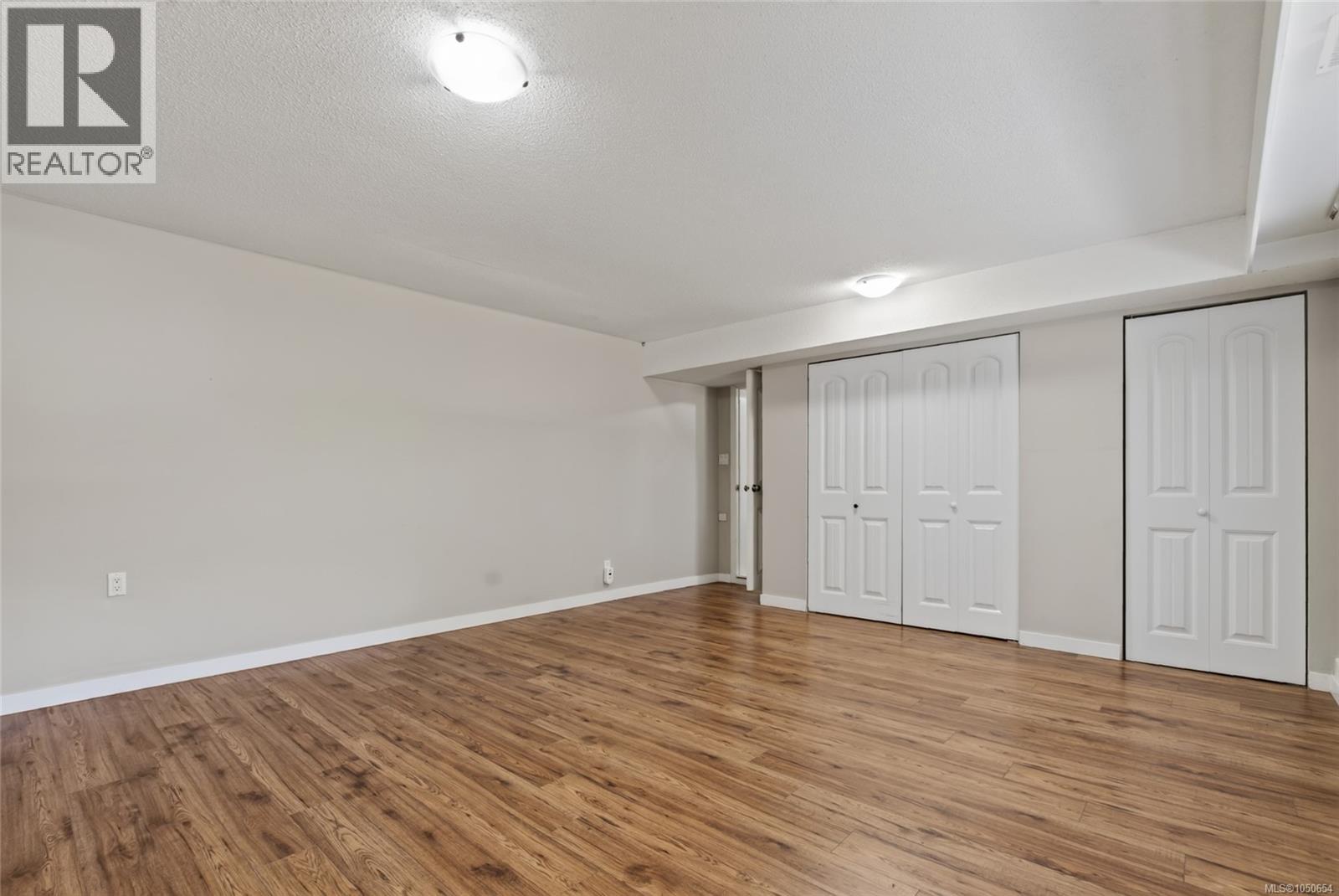 6213 Lakes Rd - 39