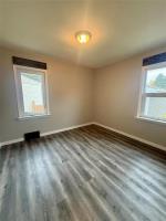 406 Fourth Avenue, Neepawa, MB R0J1H0 Photo 8