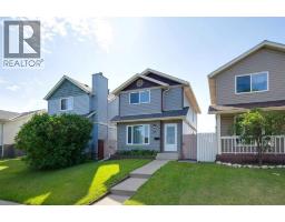175 Castleridge Drive NE - photo 1