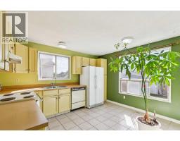 175 Castleridge Drive NE - photo 10
