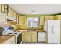 175 Castleridge Drive NE - photo 9