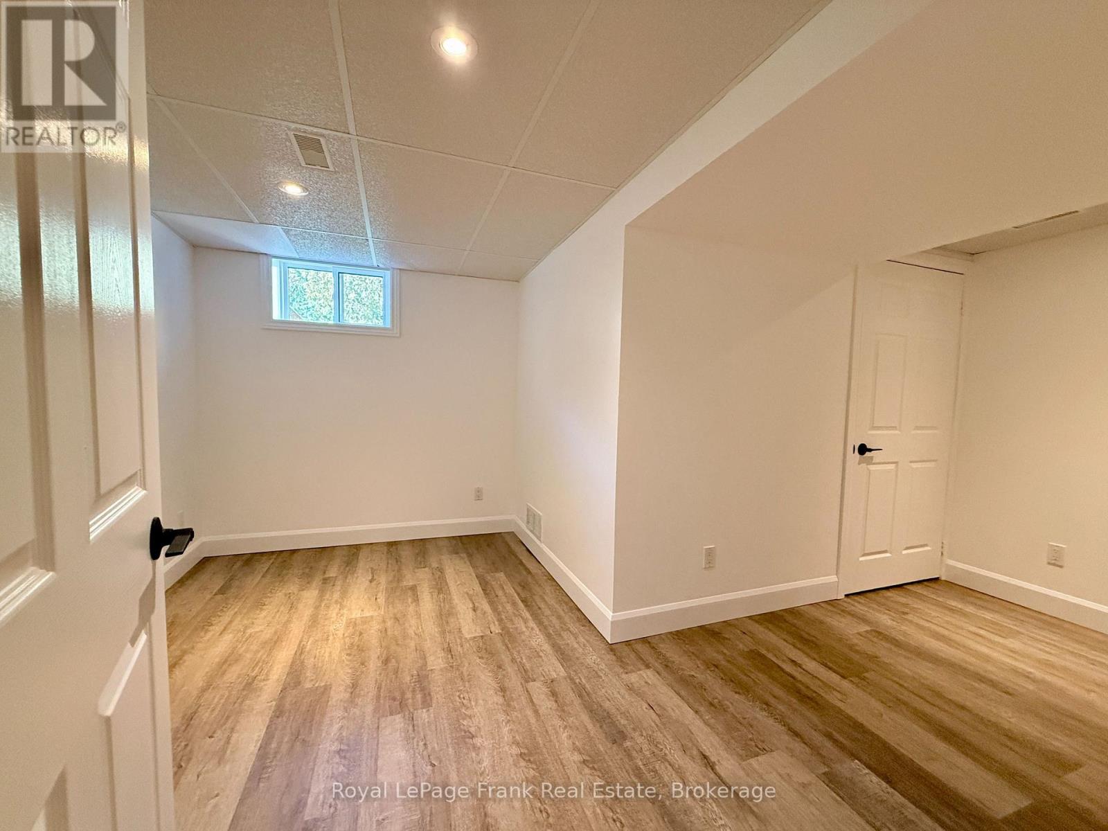 672 ROMAINE STREET - Image 25