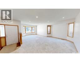Bedroom - 610 Nesslin Crescent, Saskatoon, SK S7J4V5 Photo 10