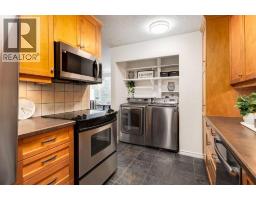 Foyer - 3, 906 4 Avenue Nw, Calgary, AB T2N0M8 Photo 12