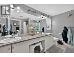 3381 Village Green Way Unit# 36, West Kelowna, BC V4T1L2 Photo 15