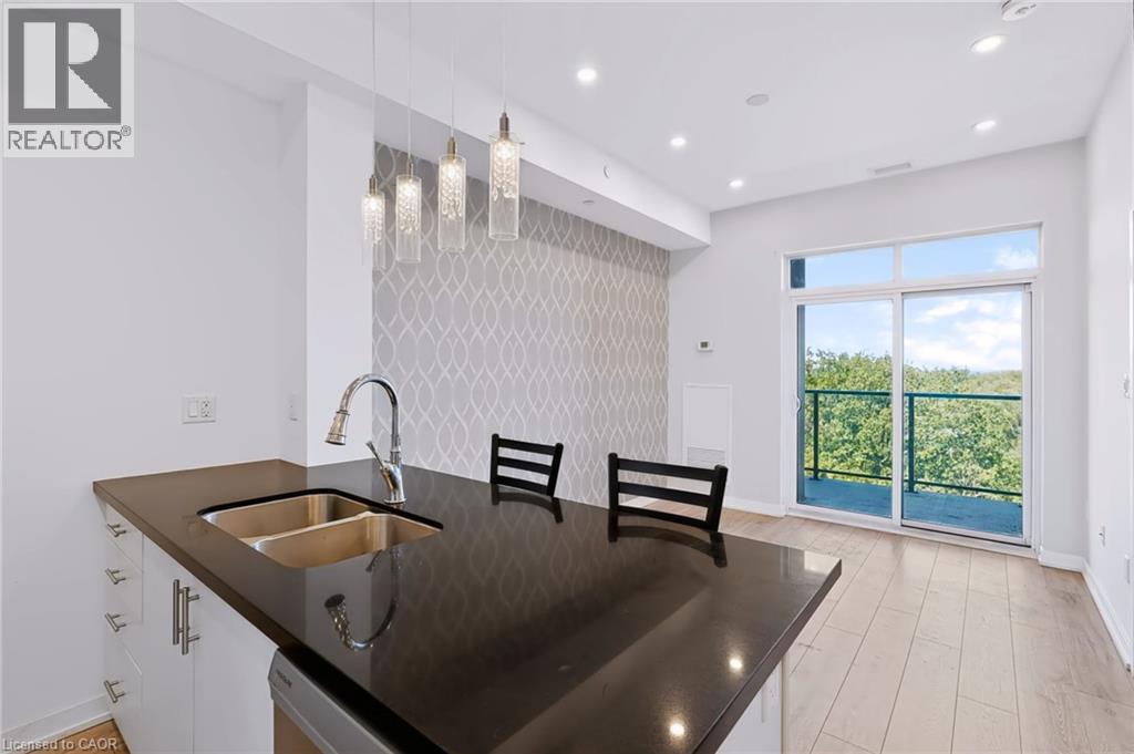 125 SHOREVIEW Place Unit# 624