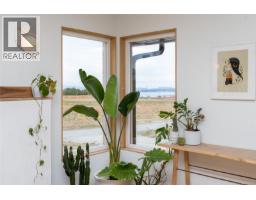 Laundry room - 2105 Straitsview Rd, Central Saanich, BC V0S1A0 Photo 11