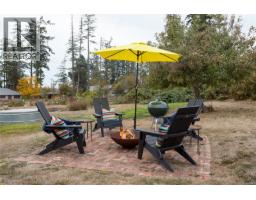 2105 Straitsview Rd, Central Saanich, BC V0S1A0 Photo 41