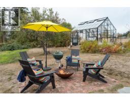 2105 Straitsview Rd, Central Saanich, BC V0S1A0 Photo 42