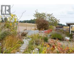 2105 Straitsview Rd, Central Saanich, BC V0S1A0 Photo 57