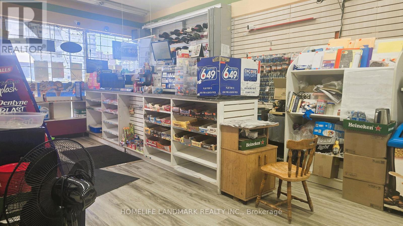 550 SHEPPARD AVENUE W, Toronto (Bathurst Manor) — photo 2