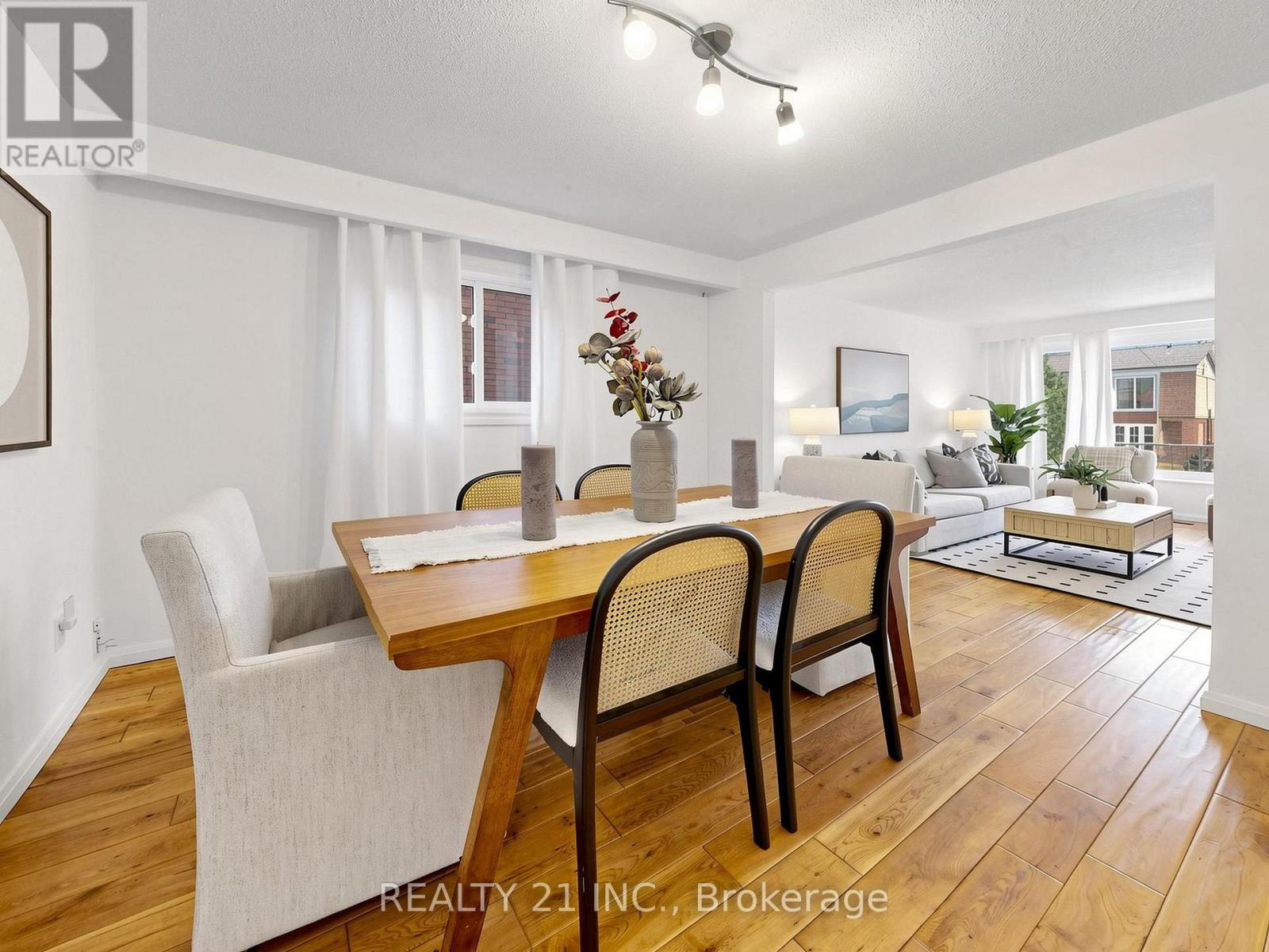 132 HARDING BOULEVARD, Toronto (Birchcliffe-Cliffside) — photo 6