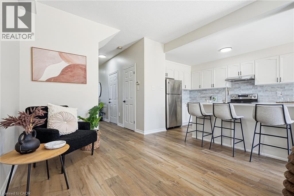257 SOUTHBROOK Drive - 18