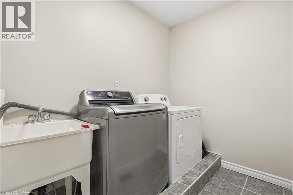 257 SOUTHBROOK Drive - Image 33