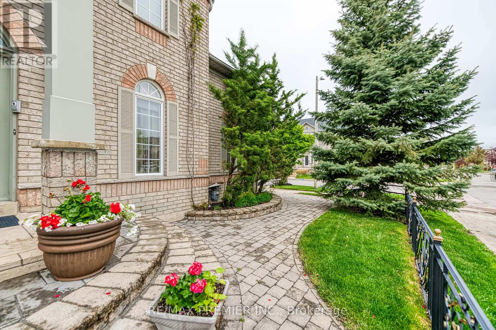BSMT - 1 JOHNSWOOD CRESCENT, Vaughan (Vellore Village) — photo 3