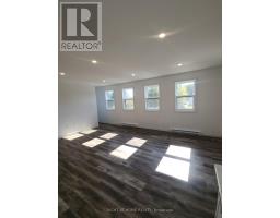 205 - 9 Queen Street W, Springwater, ON L0L1P0 Photo 6