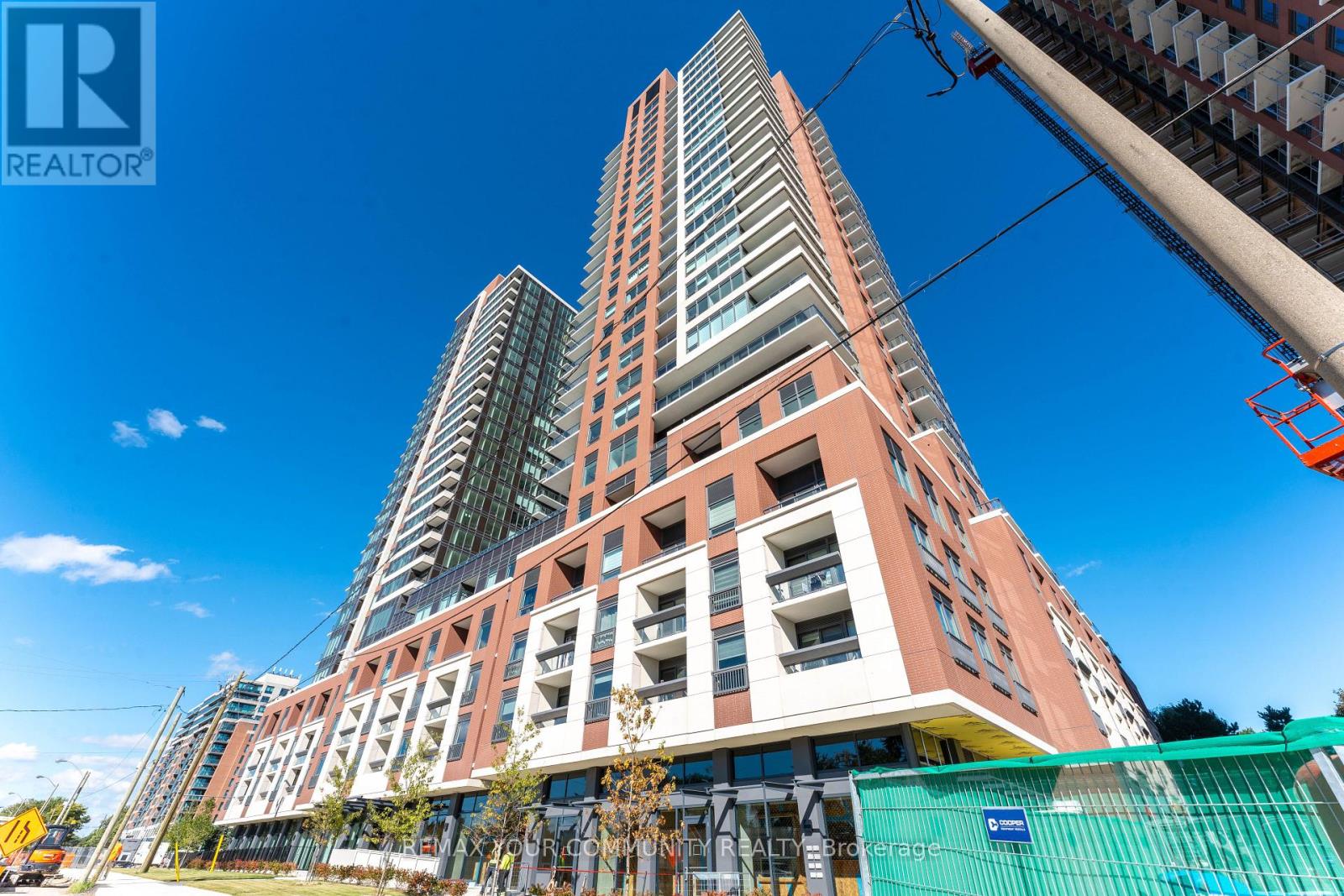 2114 - 4010 EGLINTON AVENUE W, Toronto (Humber Heights)