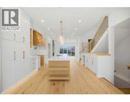 4711 19 Avenue NW - photo 6