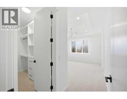4711 19 Avenue NW - photo 32