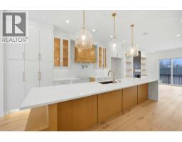 4711 19 Avenue NW - photo 8