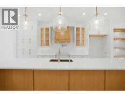 4711 19 Avenue NW - photo 9