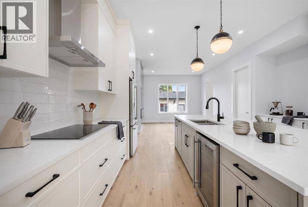 8308 34 Avenue NW - photo 11