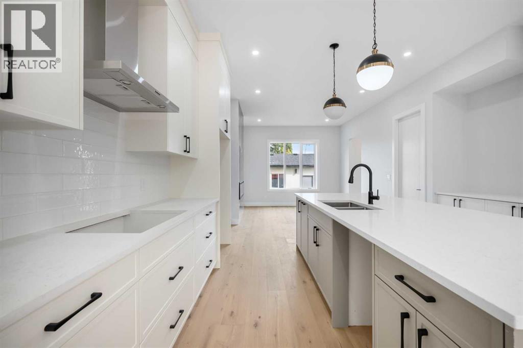 8308 34 Avenue NW - photo 12