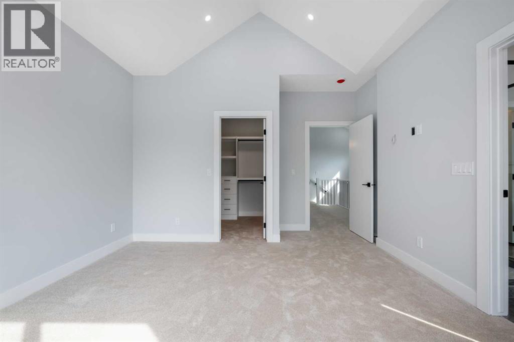8308 34 Avenue NW - photo 23