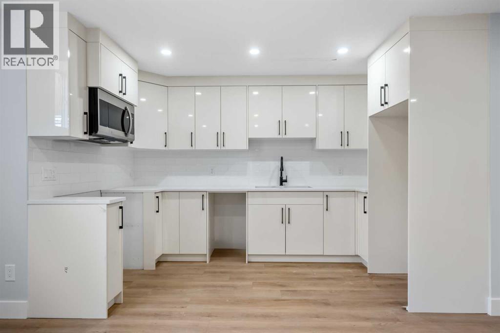 8308 34 Avenue NW - photo 36
