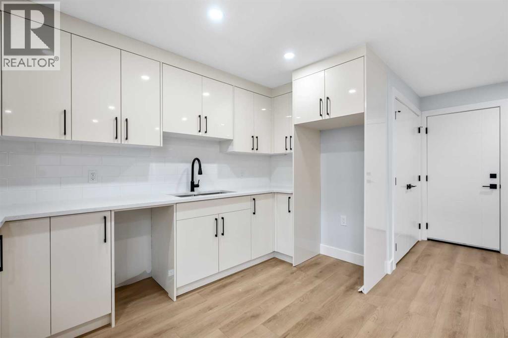 8308 34 Avenue NW - photo 38