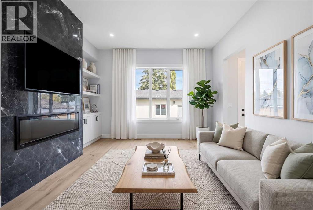 8308 34 Avenue NW - photo 4
