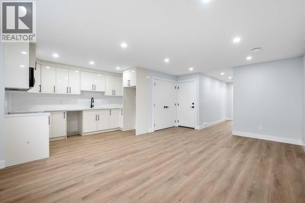 8308 34 Avenue NW - photo 40
