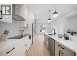 Laundry room - 8308 34 Avenue Nw, Calgary, AB T3B1R2 Photo 11