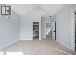 8308 34 Avenue Nw, Calgary, AB T3B1R2 Photo 23