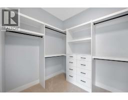 8308 34 Avenue Nw, Calgary, AB T3B1R2 Photo 27