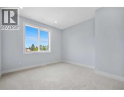 8308 34 Avenue Nw, Calgary, AB T3B1R2 Photo 29