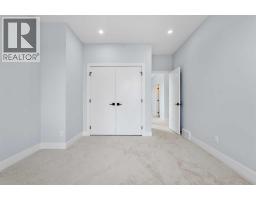 8308 34 Avenue Nw, Calgary, AB T3B1R2 Photo 31