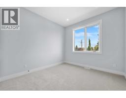 8308 34 Avenue Nw, Calgary, AB T3B1R2 Photo 32