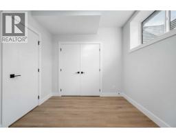 8308 34 Avenue Nw, Calgary, AB T3B1R2 Photo 39