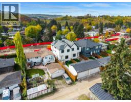 8308 34 Avenue Nw, Calgary, AB T3B1R2 Photo 46