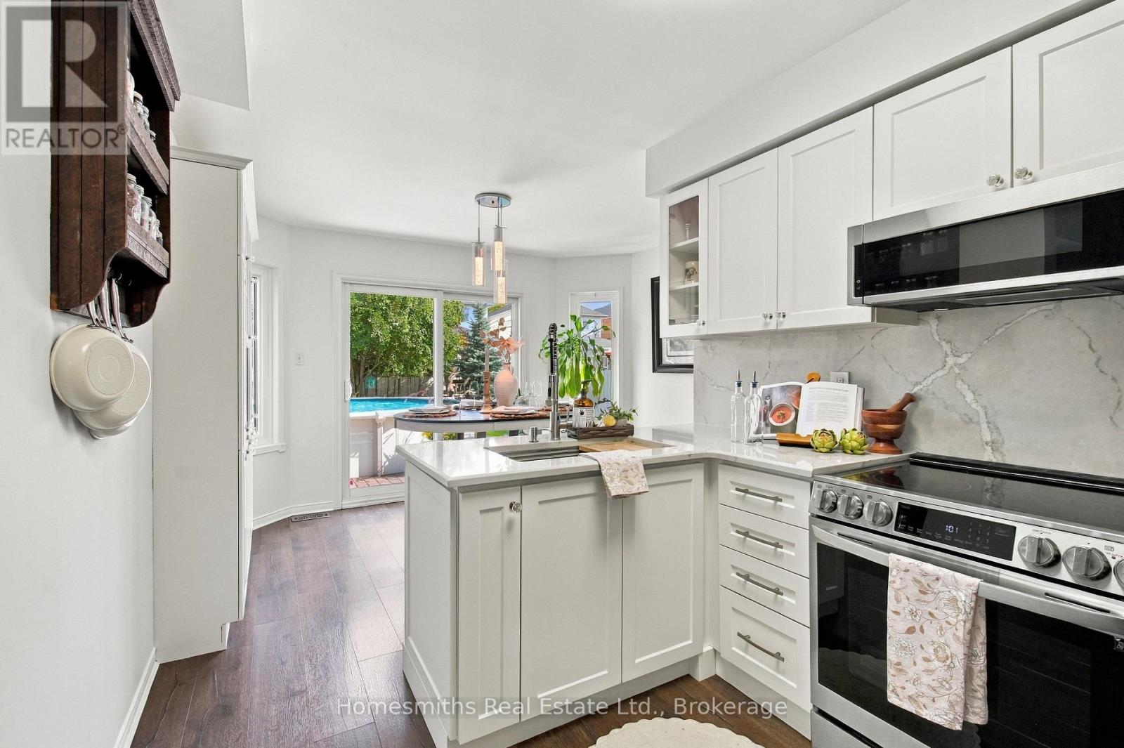 45 GRANVILLE DRIVE - 11